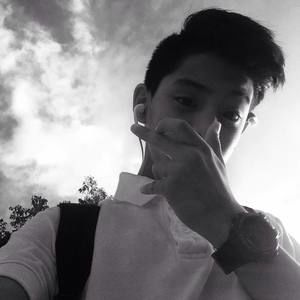 Meet your Posher, Axel